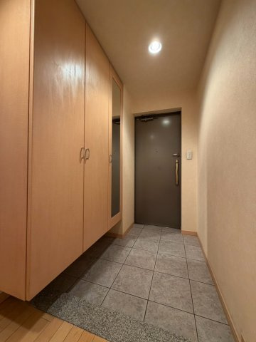 ヴェルビュタワー琴似の玄関