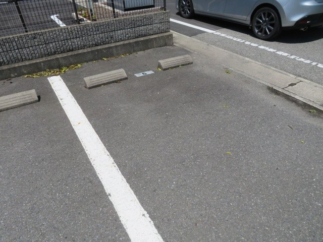 サンフォレストの駐車場