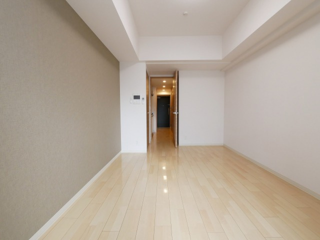 大阪市中央区本町４丁目の賃貸マンションの居間・リビング