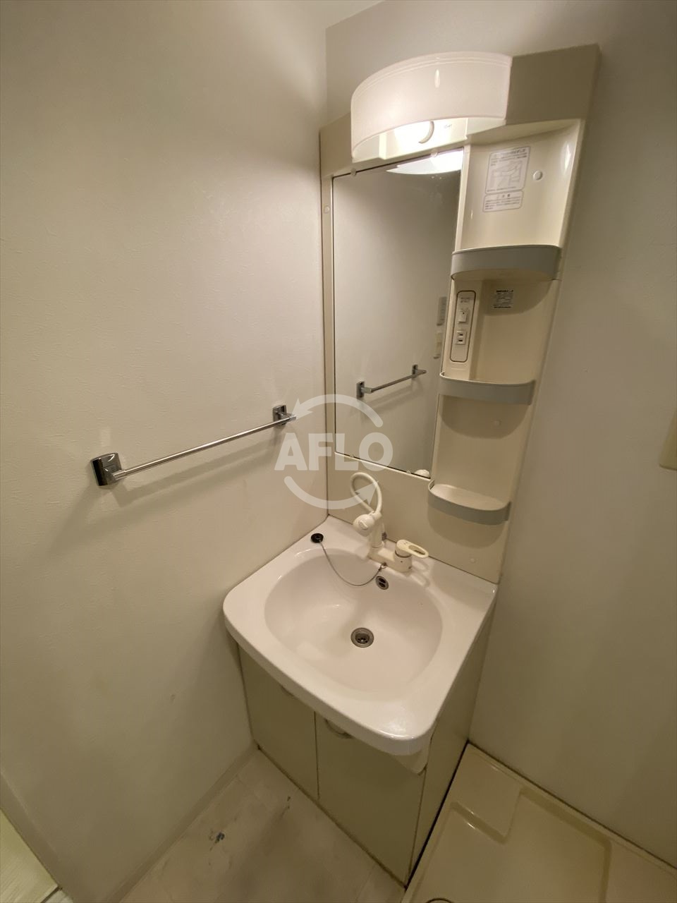 FLAT34上本町　五条小学校区の独立洗面台|FLAT34上本町　洗面化粧台