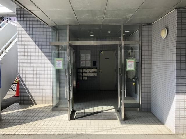 ＳＬＤビルⅡのエントランス