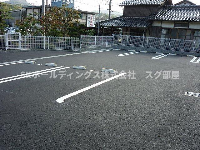 リーベの駐車場