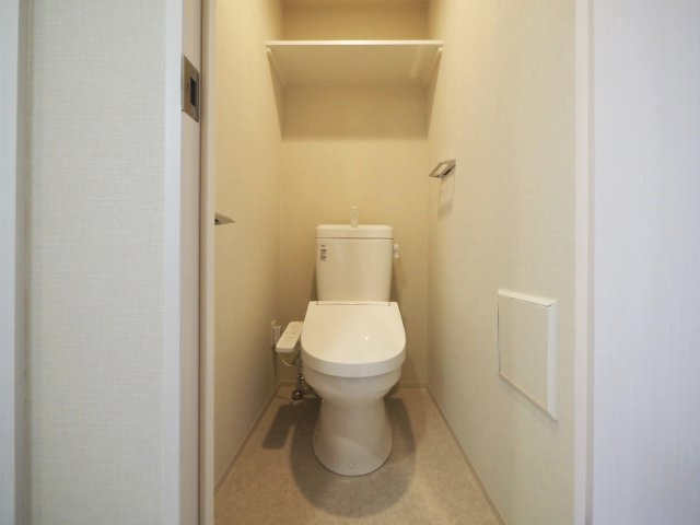 大阪市都島区都島本通４丁目の賃貸マンションのトイレ
