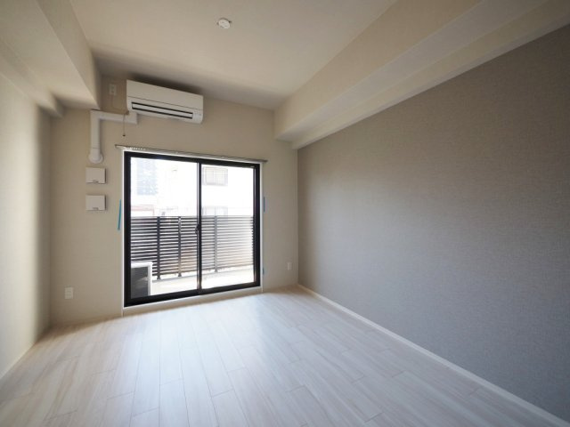 大阪市都島区都島本通４丁目の賃貸マンションの居間・リビング