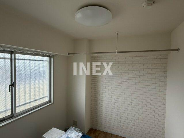横浜市鶴見区栄町通２丁目の賃貸マンションの洋室