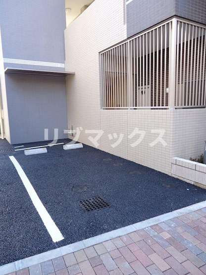 【駐車場】