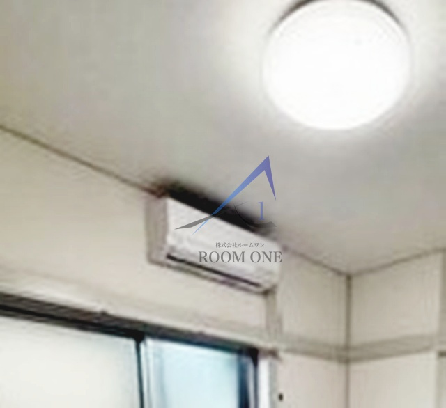 小岩　戸建の設備|エアコン付きです。