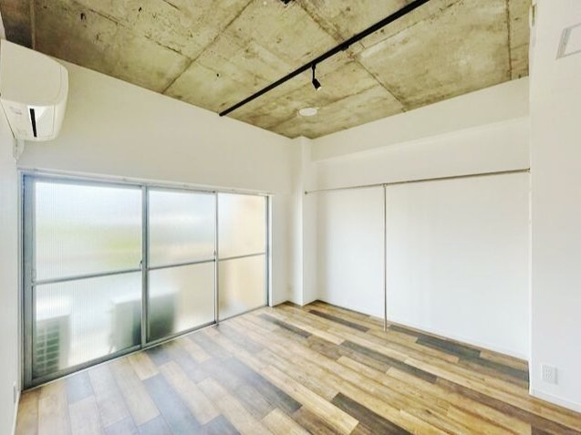 島マンションの寝室