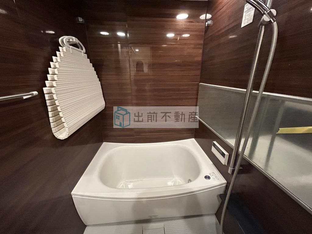 新宿区西落合３丁目の賃貸マンションの浴室
