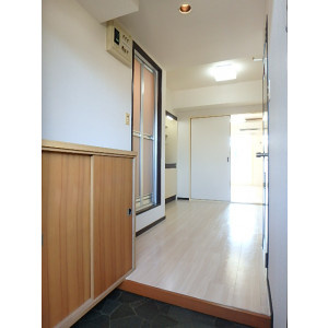 太宰府市石坂３丁目の賃貸マンションの玄関