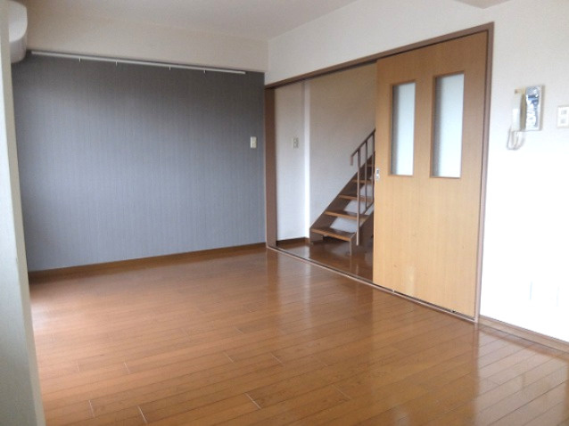 市川市福栄３丁目の賃貸マンションの居間・リビング