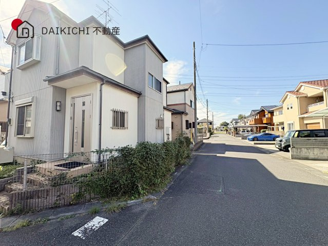【前面道路含む現地写真】 | 桶川市坂田西2丁目　中古戸建