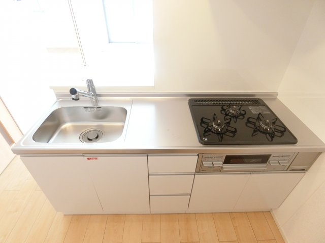 モンド・ノワールのキッチン|同物件別部屋写真