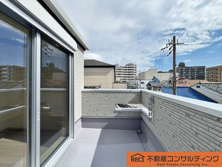 神戸市灘区大石東町2丁目　新築戸建のバルコニー