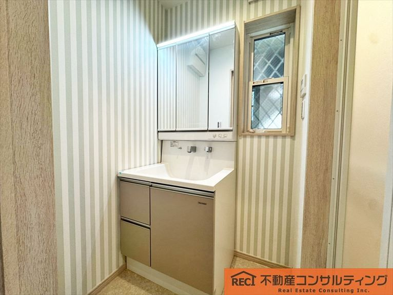 神戸市灘区大石東町2丁目　新築戸建の洗面所