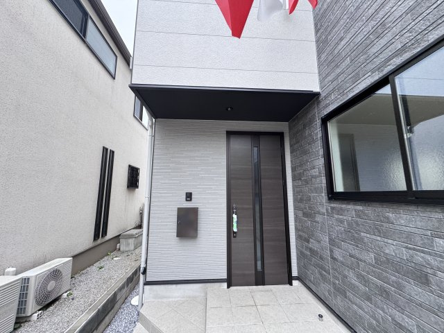 松戸市上本郷新築戸建【上本郷小学校：7分】のエントランス|エントランス