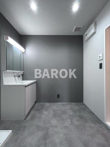 THE BASE HARAの洗面所