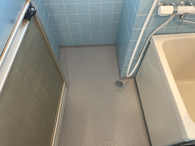 古屋ビルの浴室|コンパクトで使いやすいお風呂です
