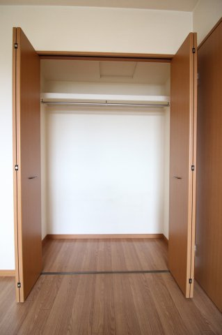 エタニティの収納|たっぷりとした収納スペースです