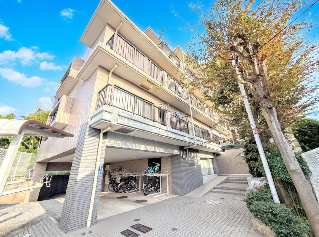 オセアン戸塚の外観|［モデルハウス］◆リフォーム済みでのお引渡しなので、即ご入居可能です。家具の配置や色など決めやすくスムーズにお引越しできます。