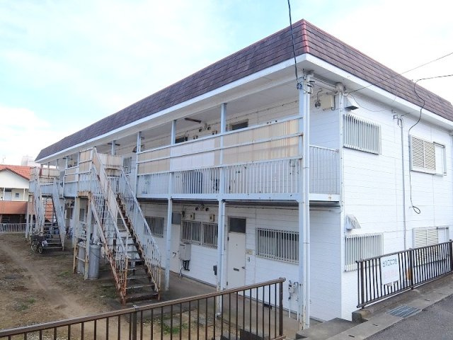 松戸市小金原５丁目のアパート