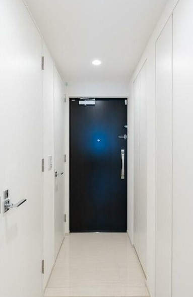 台東区東上野６丁目の賃貸マンションの玄関