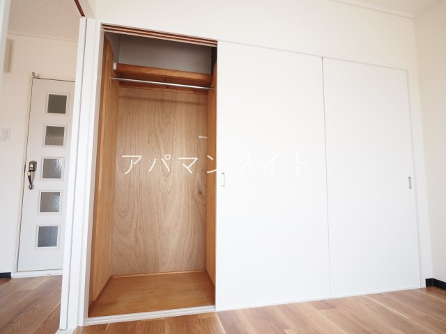 【収納】 | ヴァンベール戸塚 | コートなども収納できます