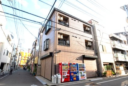 サープラス大場