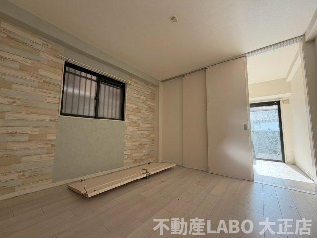 モダンアパートメント大阪ドーム前の寝室