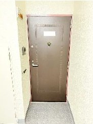 ライオンズマンション渋谷の玄関