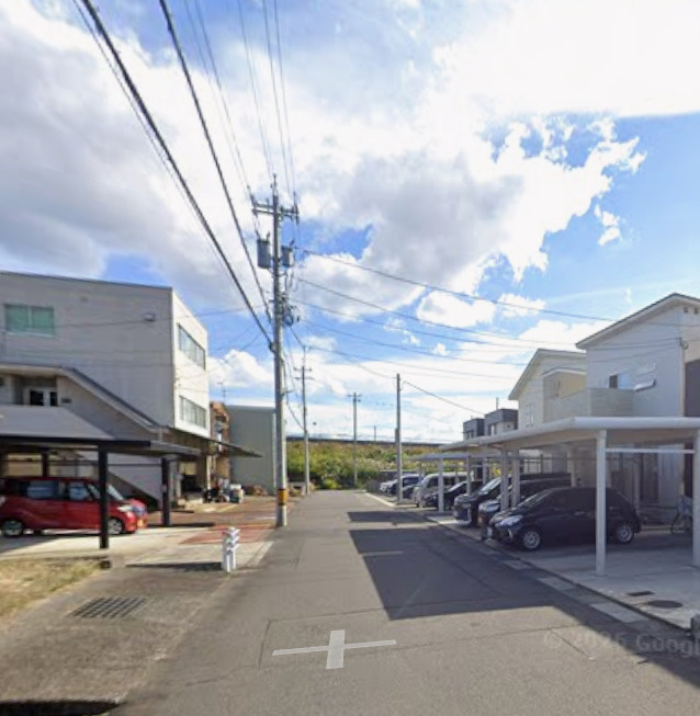 福井市馬垣町　売地の前面道路含む現地写真