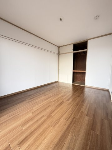サンライフ安田の内装