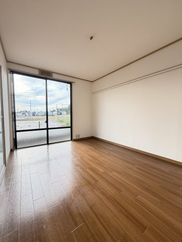 サンライフ安田の内装