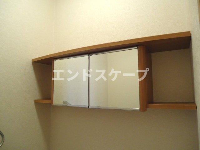 ベルヴェールのトイレ|トイレ・鏡戸棚
高崎、前橋のお部屋探しはエンドスケープまで！お客様の理想お聞かせ下さい♪