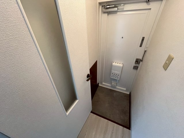 リアライズ御影の玄関