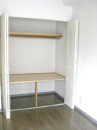 中島マンションの収納