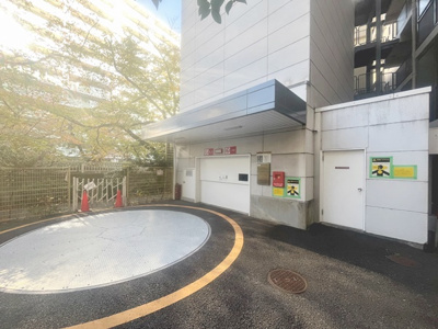 【エントランス】 | 朝日シティパリオ西早稲田館立体駐車場 | 機械式につきサイズ制限あります