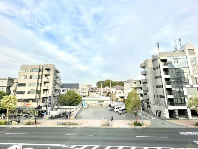 コスモ東長崎の展望|2026.10.16撮影

現地ご見学希望・資料請求などお気軽にお問い合わせ下さい！
03-5990-5201