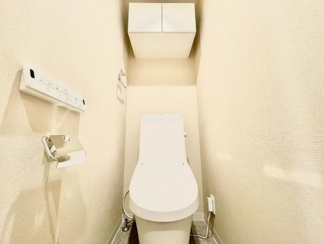 コスモ東長崎のトイレ|2026.10.16撮影

現地ご見学希望・資料請求などお気軽にお問い合わせ下さい！
03-5990-5201