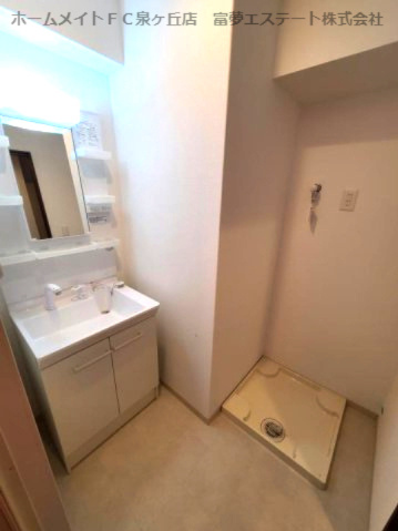 【洗面所】 | FREEDOM residence堺深井沢町 | ※イメージ　同物件別号室の写真