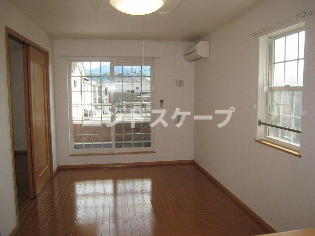 カシミールＢの居間・リビング|高崎、前橋のお部屋探しはエンドスケープまで！お客様の理想お聞かせ下さい♪