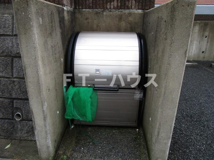 リヴィエールⅡのその他共用部分|入居者専用ゴミストッカー