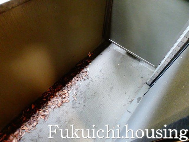 ルーブル明大前のバルコニー
