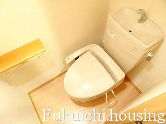 ルーブル明大前のトイレ