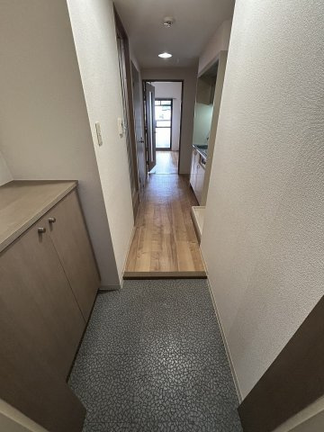 アクティ江之子島の玄関