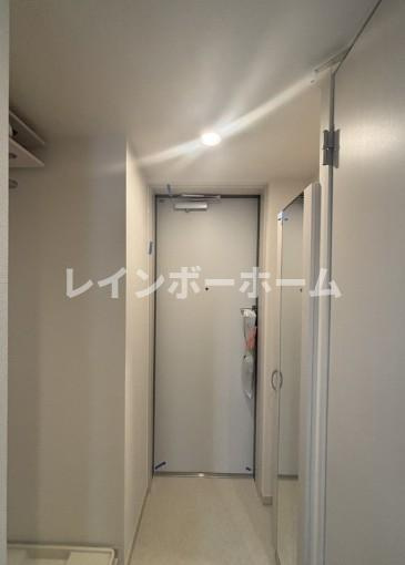 リブリ・赤塚の玄関