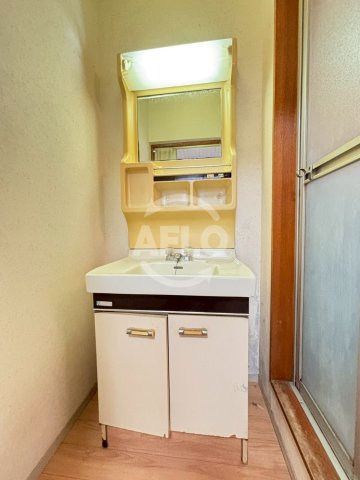 住之江区住之江2丁目テラスハウスの洗面所|住之江区住之江2丁目テラスハウス　洗面所