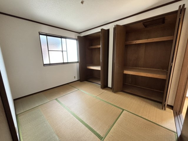 ヴィラージュ・大分の和室