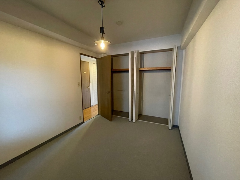 グランデュール鴨川Ⅱ番館の寝室