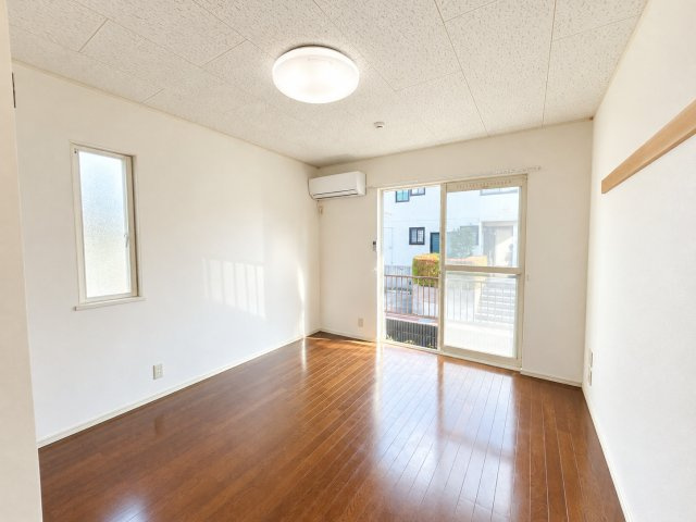 角部屋：～サンシティ春日A棟～の洋室|明るく開放感のある居室で快適に過ごせます